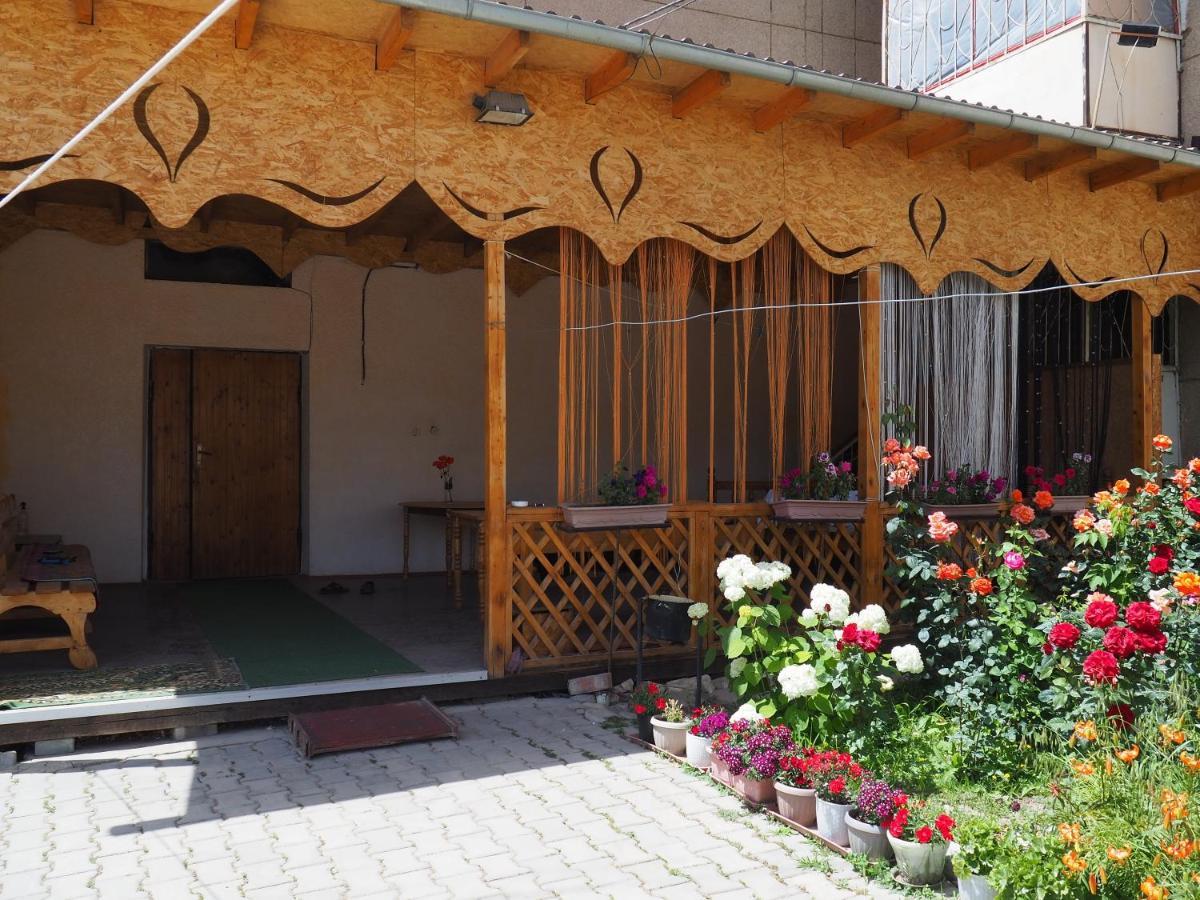 Baktygul Guesthouse Naryn Ngoại thất bức ảnh